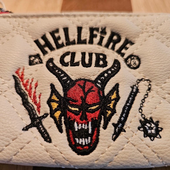Stranger Things Primark Hellfire Club Quilted Coin Purse Cream New With Tags - Picture 5 of 9